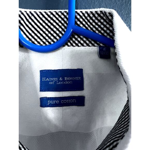 HAINES & BONNER LONDON MEN'S SIZE MEDIUM WHITE BUTTON FRONT SHIRT - Picture 3 of 16